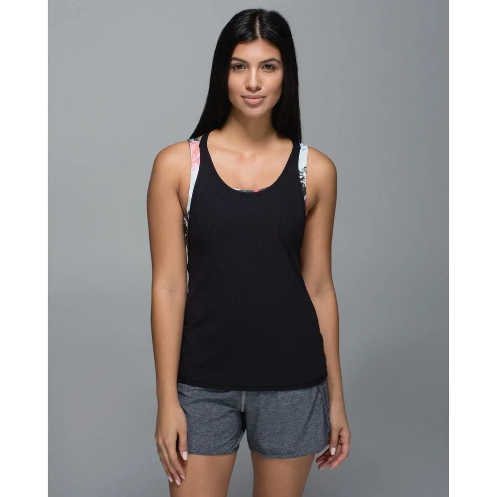 Lululemon All Sport Support Tank Size 10 in Black‎ Pigment Wave Multi